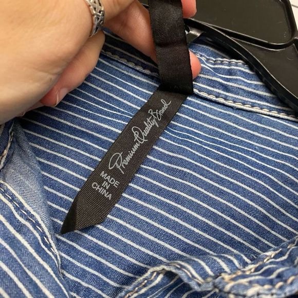 SEVEN 7 for All Mankind BUTTON FRONT DENIM SHIRT STRIPED BLUE, Sz Medium, MP $69 - Picture 3 of 8